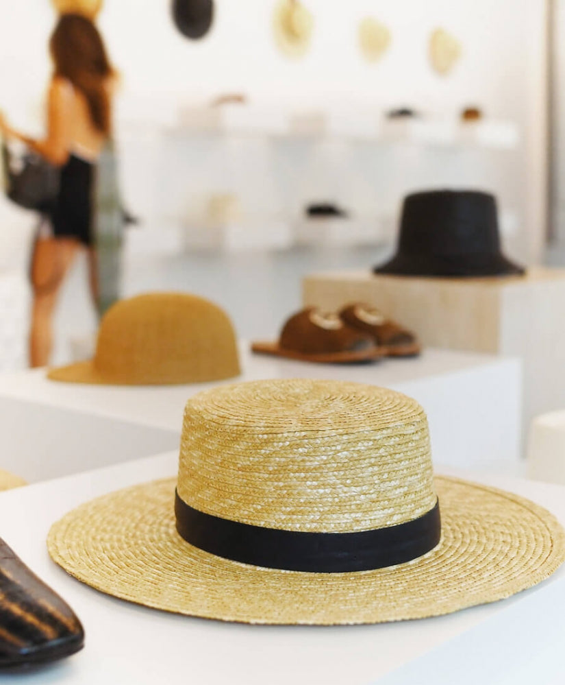 Janessa Leone – The Particulars